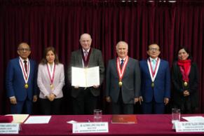 Honoris Causa JGSole