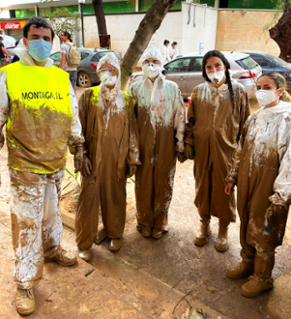 Voluntarios de la Facultad de Medicina de la UAM desplazados a Valencia para ayudar a los afectados por la DANA