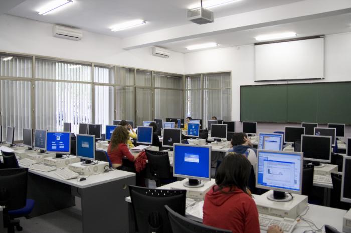 Uam Facultad De Psicologia Aula De Informatica