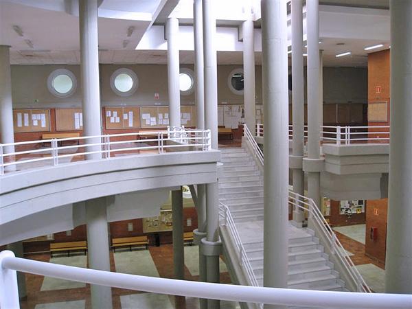 Facultad de Derecho. Interior del Edificio Principal